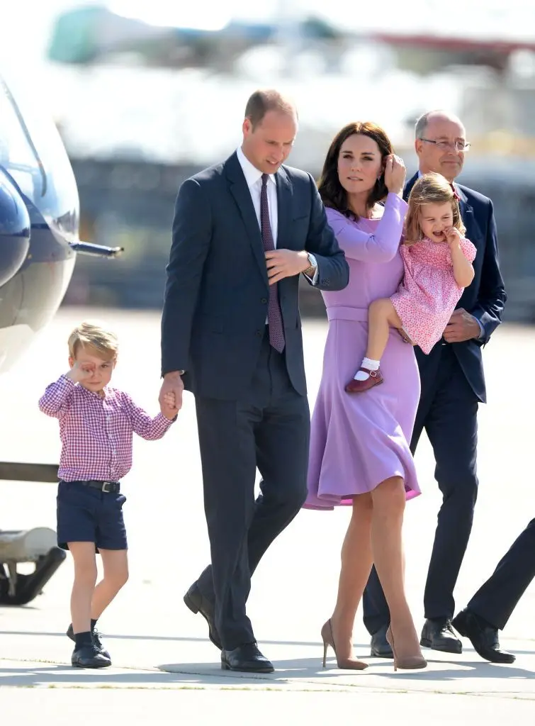 William e Kate com os filhos
