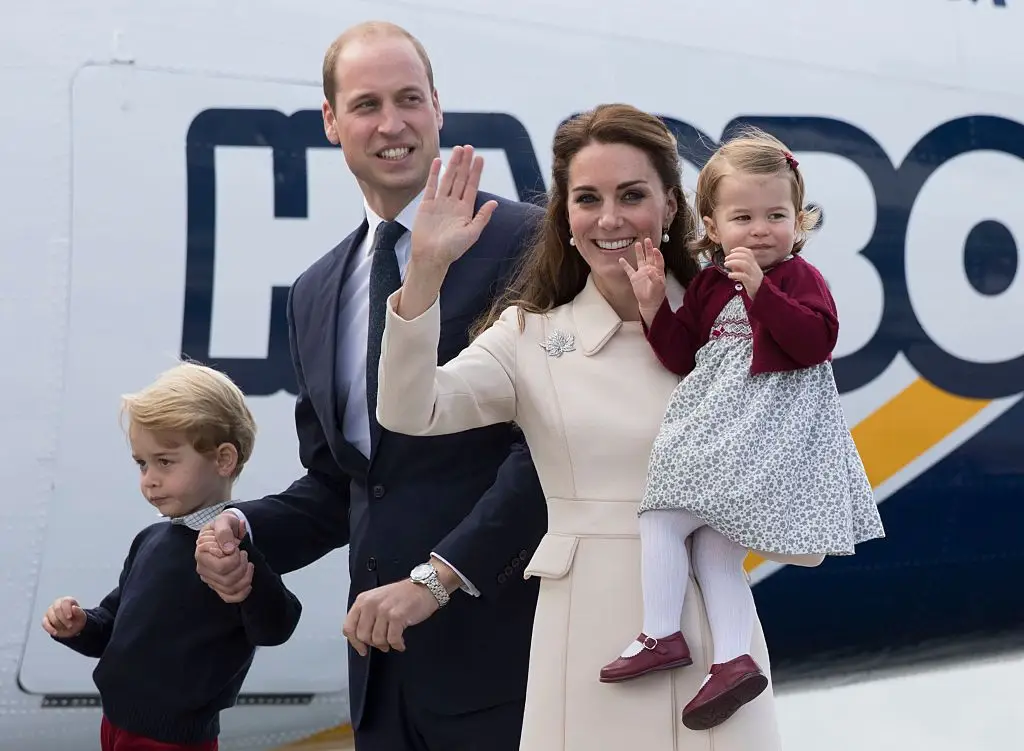 William e Kate com os filhos