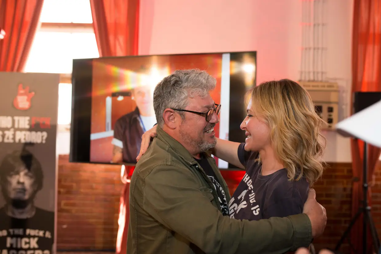 Tim com Teresa Avides Moreira, viúva de Zé Pedro