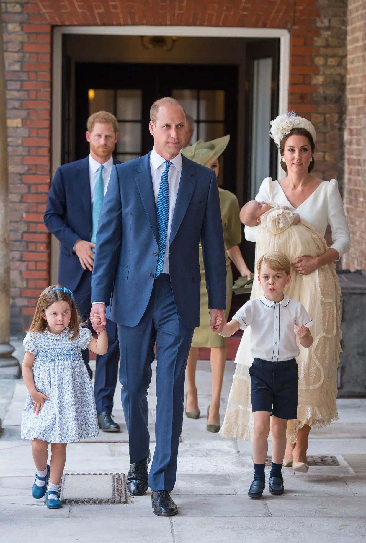 William e Kate com os três filhos, Charlotte, George e Louis