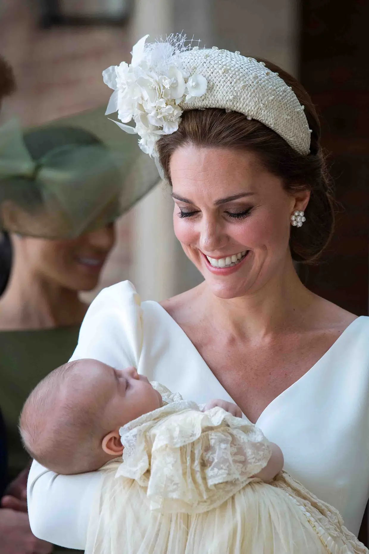 Kate Middleton com o filho mais novo, Louis