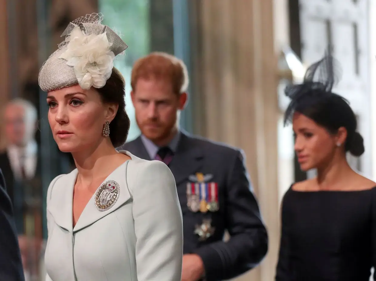 Kate, Harry e Meghan