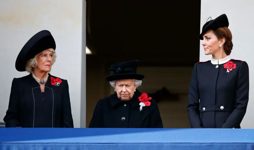 Camilla, Isabel II e Kate Middleton