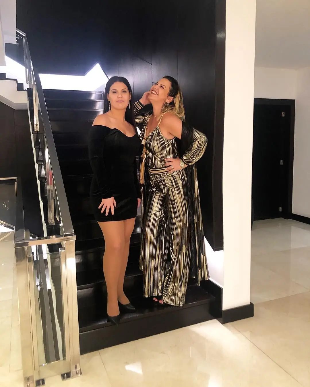 Katia Aveiro com a sobrinha mais velha, Alicia, filha do seu irmão Hugo Aveiro