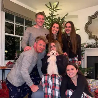Gordon Ramsay com a mulher e os filhos