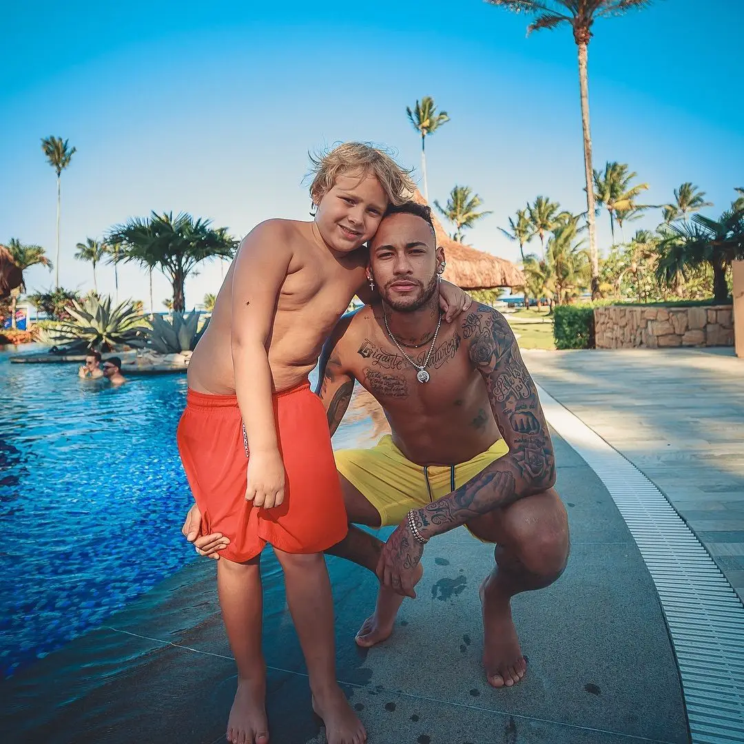 Neymar com o filho