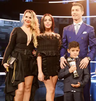 Katia Aveiro, Georgina Rodríguez, Cristiano Ronaldo e o filho mais velho do craque, Cristiano