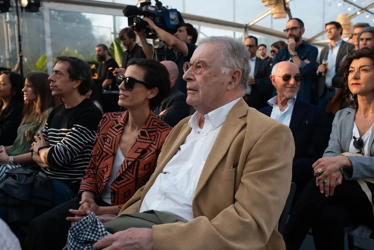 Rodrigo Jorge Ferreira Guedes de Carvalho, pai de Rodrigo Guedes de Carvalho e atriz, Isabel Abreu