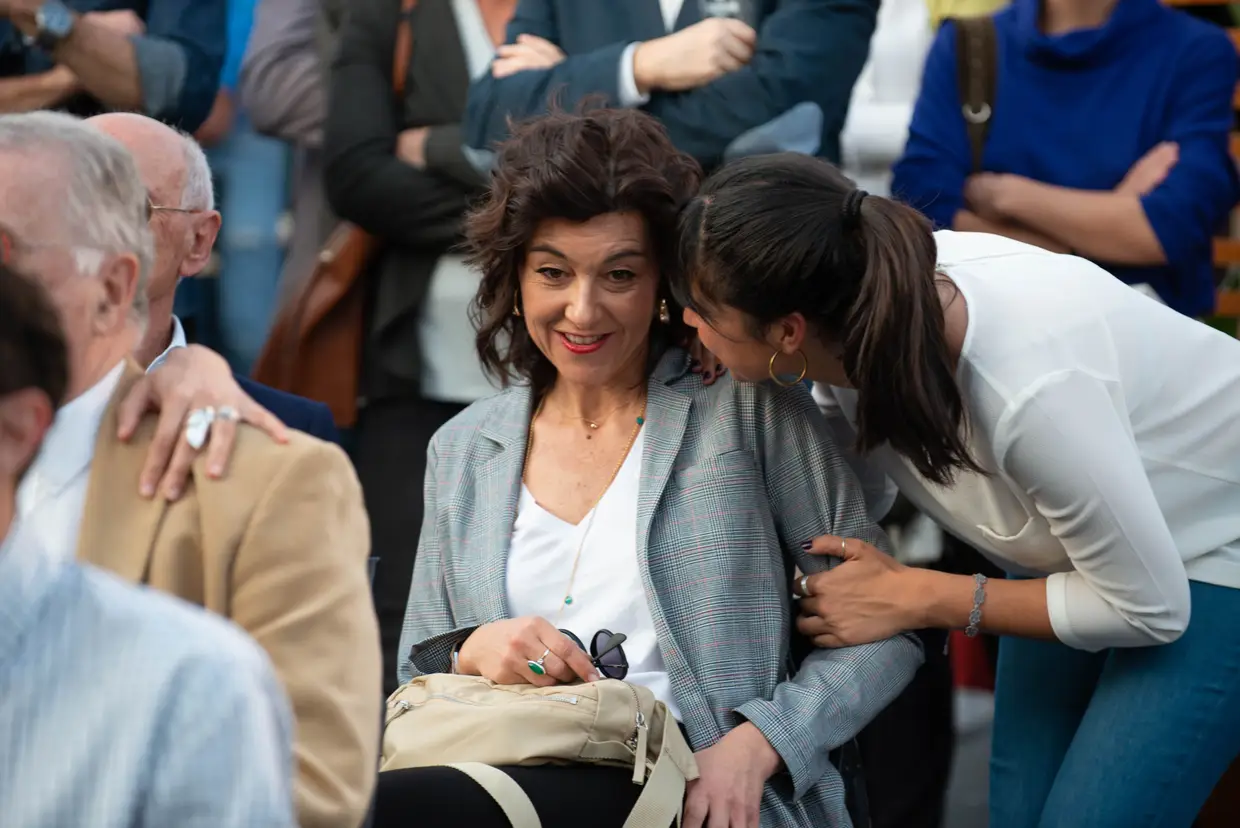Teresa Dimas e a enteada, Benedita