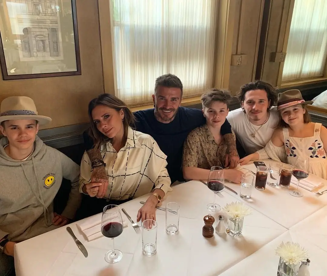 David e Victoria Beckham com os filhos Brooklyn, Cruz, Romeo e Harper