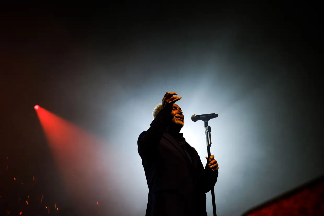 Tom Jones