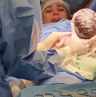 A fotografia que Tatá Werneck partilhou no Instagram para anunciar ao mundo o nascimento da filha