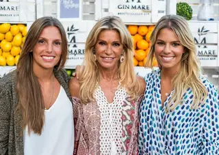 Cinha Jardim com as filhas, Isaurinha e Pimpinha
