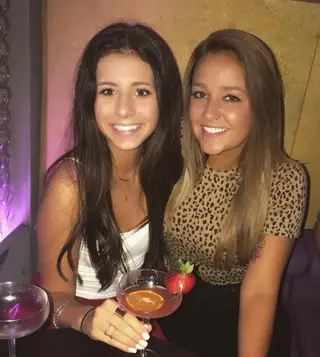 Sydney Pitt Instagram, DR