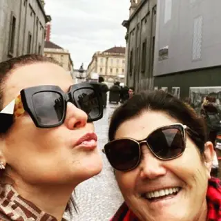 Elma e Dolores Aveiro