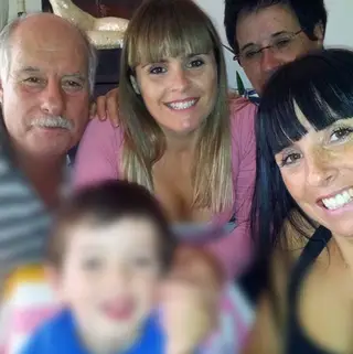 Ana Raquel (à direita) com os pais, a irmã, Inês, e o filho, Guilherme