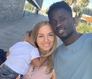 Sanne e Éder Lopes com o filho, Kai