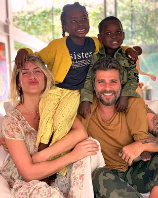 O casal e os dois filhos