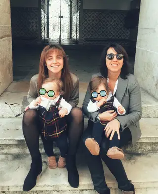 Inês Herédia e Gabriela com os filhos Luís e Tomás