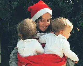 Inês Herédia com os filhos gémeos, Tomás e Luís