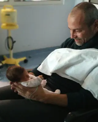 O irmão de Tânia Ribas de Oliveira com a filha