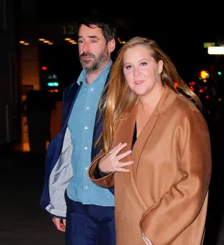 Amy Schumer e o marido Chris Fischer