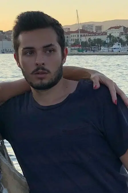 António