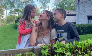 Gisele Bündchen com os filhos