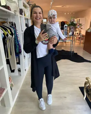 Katia Aveiro com a filha, Valentina