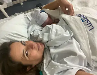 Esperança no colo de Sofia Fernandes