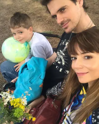 Gonzalo Ramos e Sofia Escobar com o filho, Gabriel