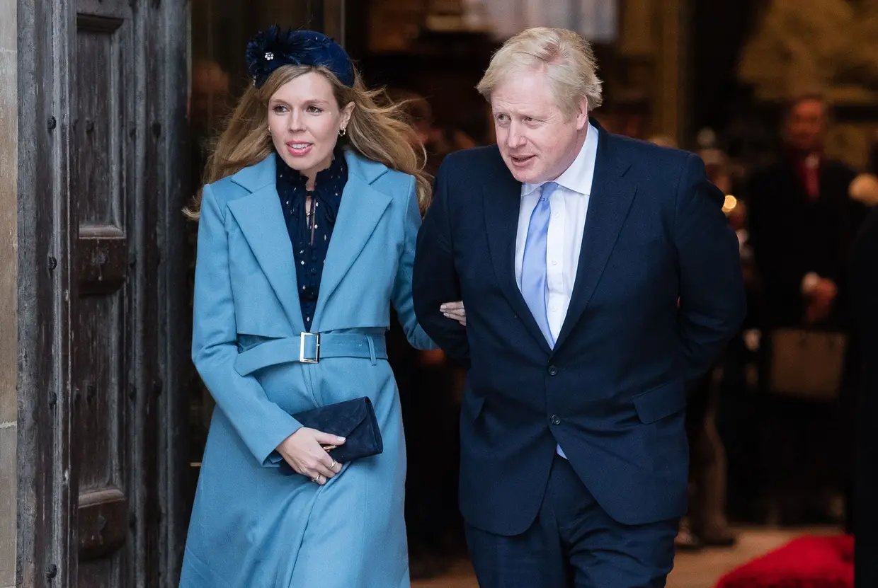 Boris Johnson e a mulher, Carrie Symonds, foram pais de um menino