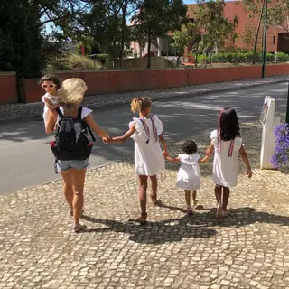 Luciana Abreu com as quatro filhas