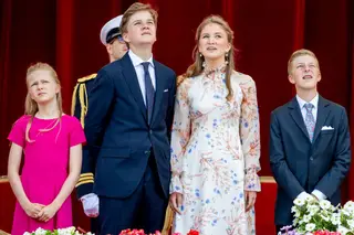 Os quatro filhos dos reis Philippe e Mathilde da Bélgica