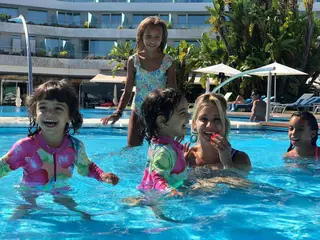 Luciana Abreu com as filhas Lyonce, Lyanii, Amoor e Valentine