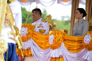 O rei Vajiralongkorn da Tailândia e rainha Suthida