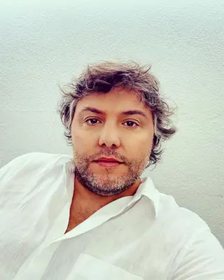 César Mourão