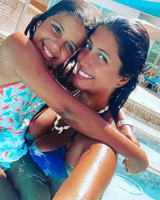 Inês Simões com a filha, Beatriz