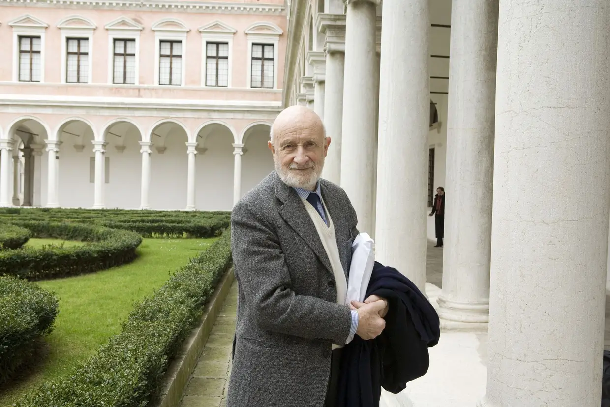 Vittorio Gregotti