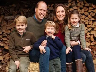 William e Kate com os três filhos, George, Louis e Charlotte