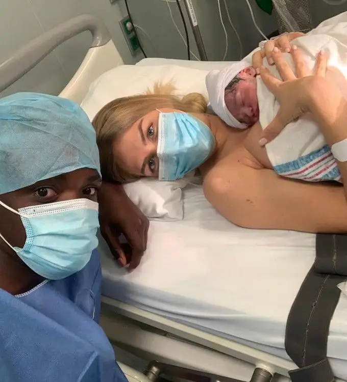 William Carvalho deu as boas-vindas ao primeiro filho