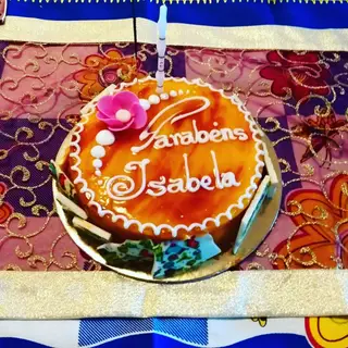 O bolo de aniversário de Isabela