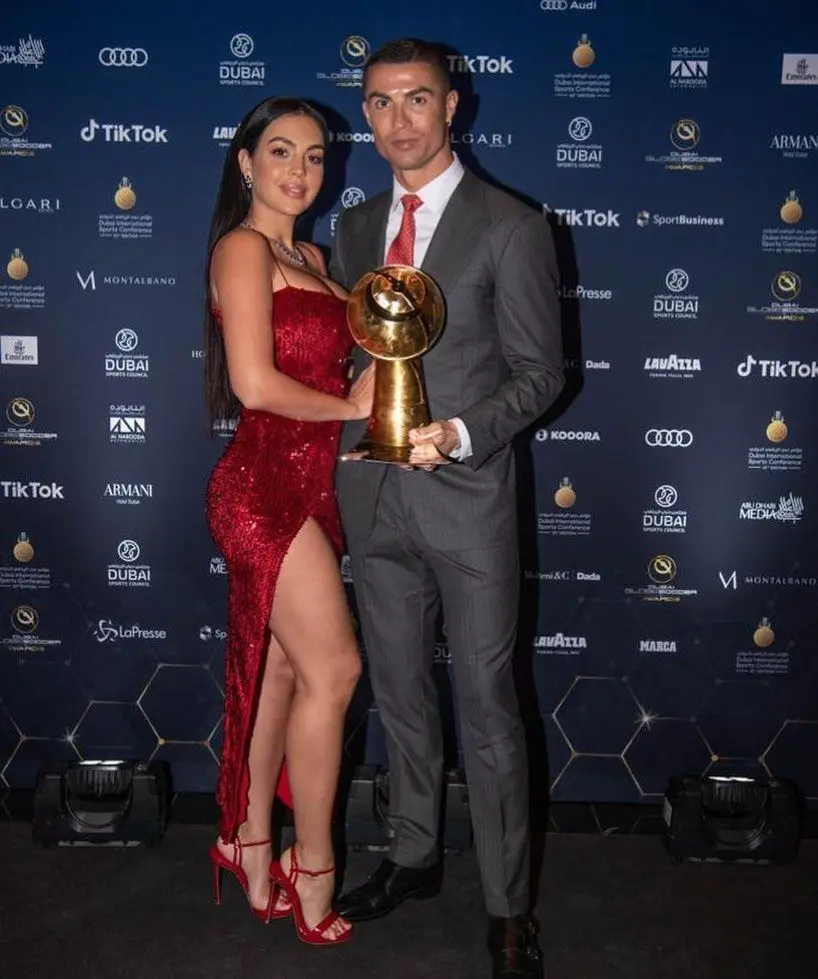 Georgina Rodríguez não escondeu o orgulho por estar presente em mais um momento alto da carreira de CR7