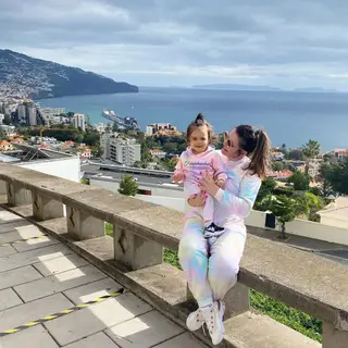 Katia Aveiro com a filha, Valentina