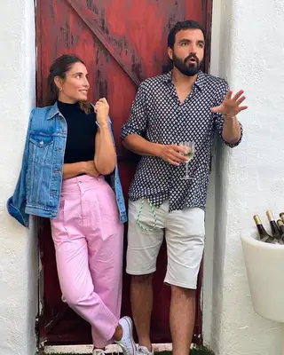 Salvador Martinha com a companheira