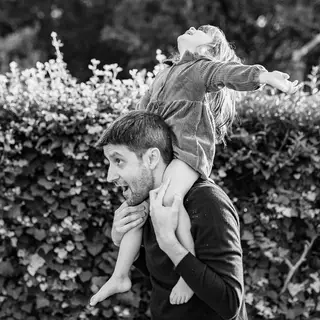 Daniel Oliveira com a filha Alice
