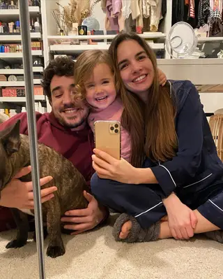 Guilherme Machado e Mafalda Sampaio com a filha, Madalena