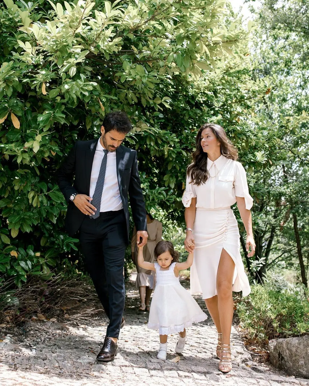 João Alves e Cláudia Vieira com a filha, Caetana
