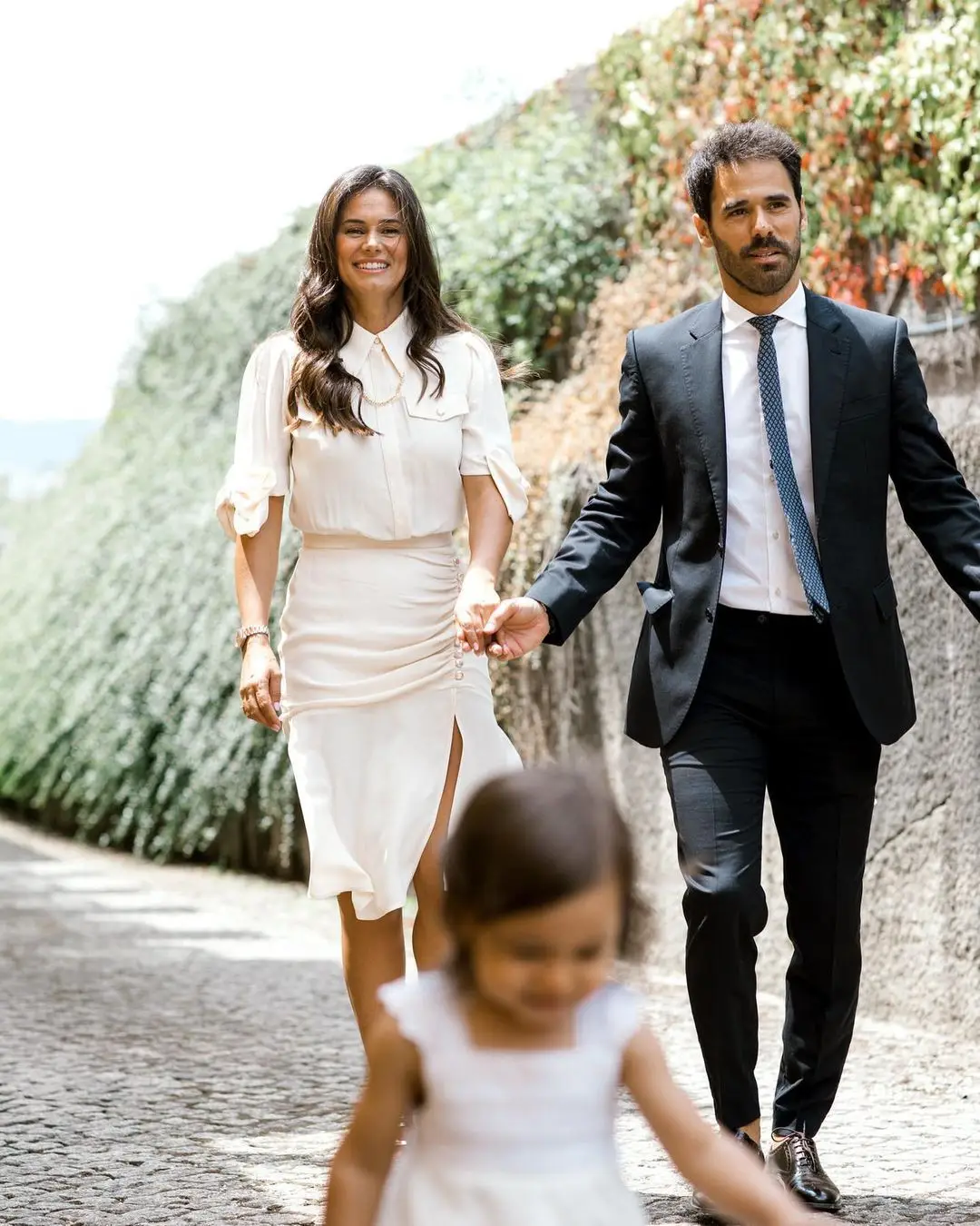 Cláudia Vieira e João Alves com a filha, Caetana