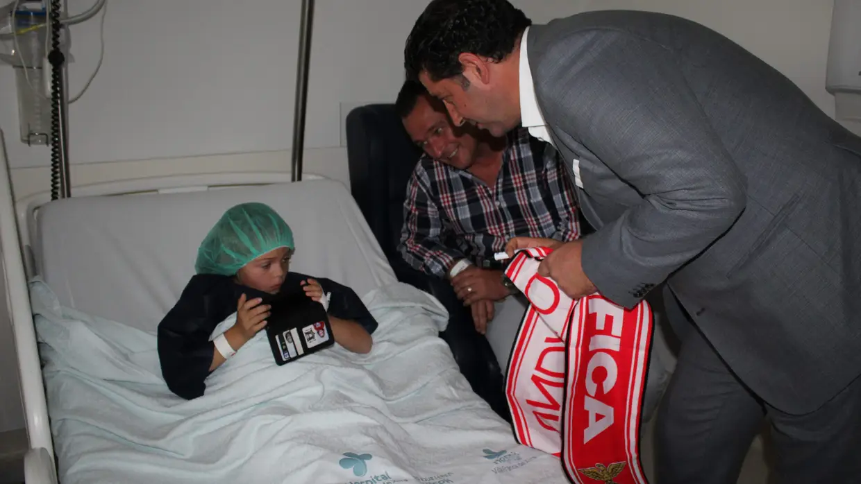 Rui Vitória visita Hospital de Vila Franca de Xira